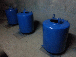 PRUSSER TANKS FOR AGRICULTURAL EQUIPMENT